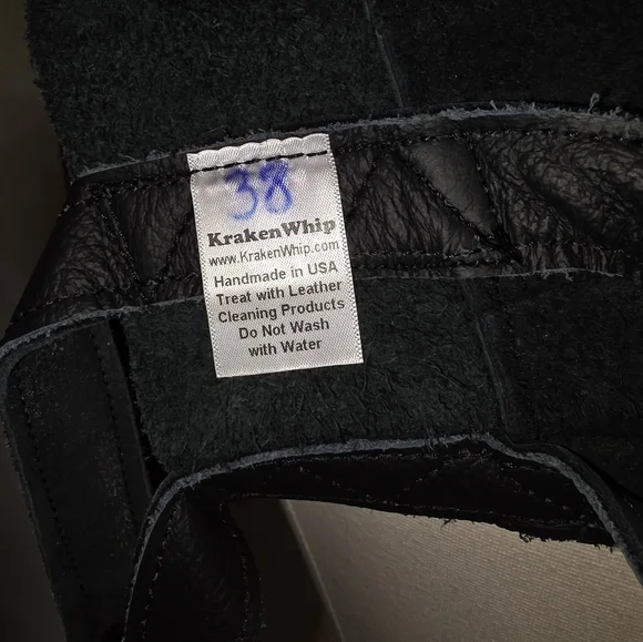 Black Ruffled Women's Headband - Picture 4 of 4